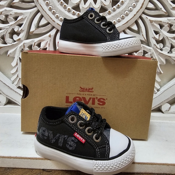 Levi's Other - Levi's kids shoes with box like new condition